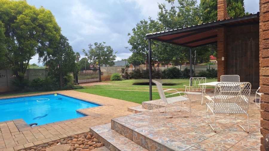 3 Bedroom Property for Sale in Meiringspark Ext 4 North West